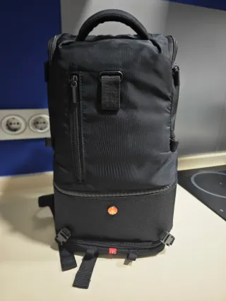 Cámara Nikon D7100 18/200VR+ Mochila