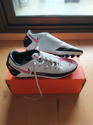 Botas de fútbol Nike Phantom