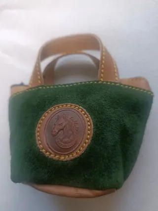 Monedero de piel con caballo