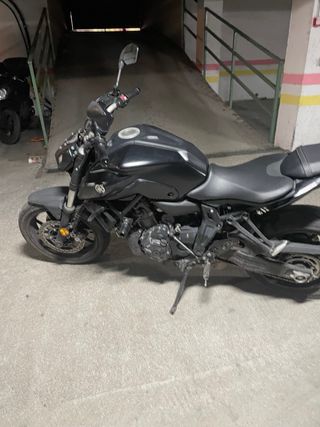 Yamaha MT07 Negra