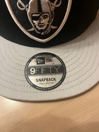 Gorra New Era Raiders Negra y Gris