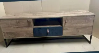 Conjunto de bonitos muebles de salón