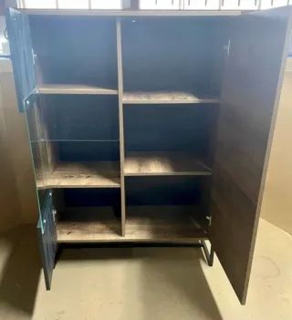 Conjunto de bonitos muebles de salón