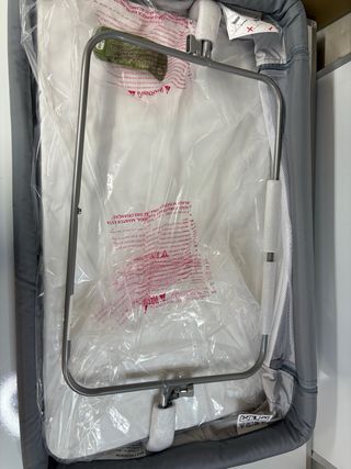 Cuna Colecho Chicco Next2Me Essential Gris