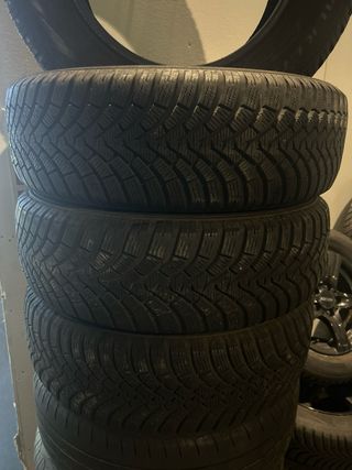4 Neumáticos 215/65R16 98H