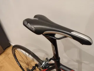 Bicicleta de Carretera Cloot Flash Race. Tiagra