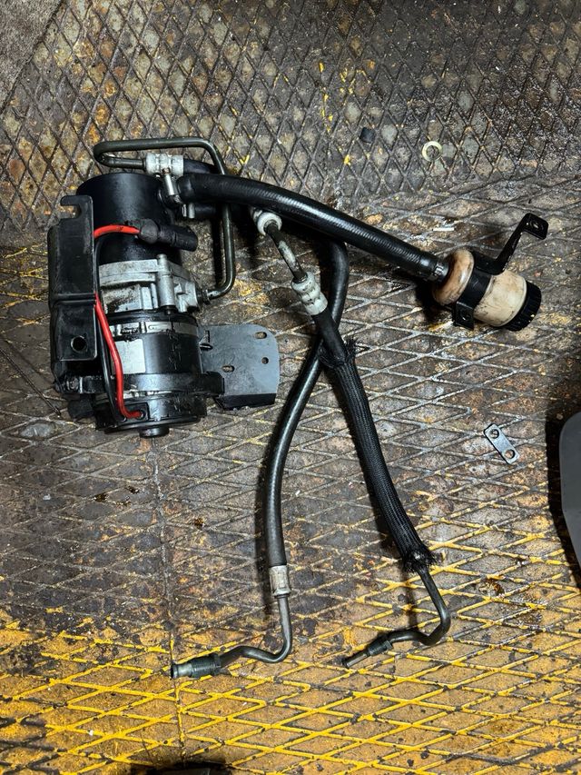 Bomba Dirección Citroen Saxo/Peugeot 106