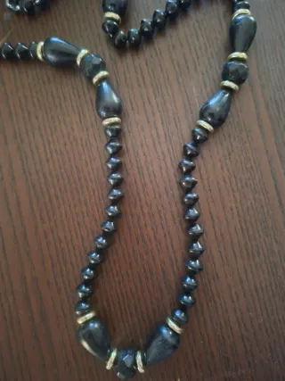 Collare lungo donna nero e dorato