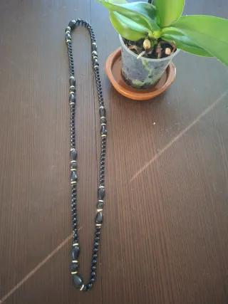 Collare lungo donna nero e dorato