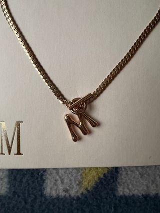 Collar inicial M dorado Primark