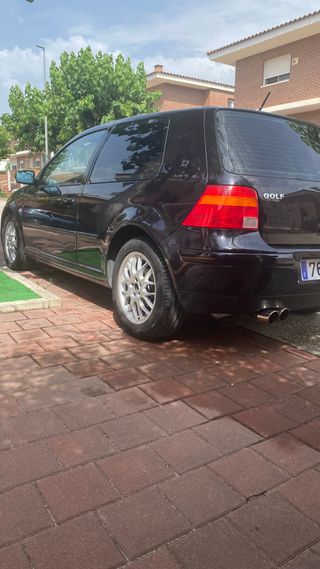 Volkswagen Golf 2001