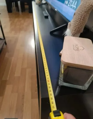 Mueble TV negro con pataS