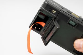 Olympus AF-1 Negra + Funda + Manual