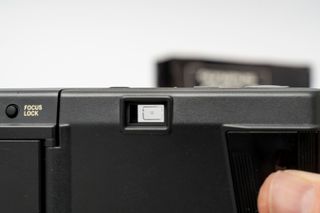 Olympus AF-1 Negra + Funda + Manual