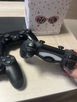 Mandos PS4 (PlayStation 4) Negros y mando con leds