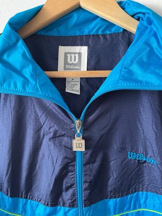 Cortavientos Wilson Azul y Blanco