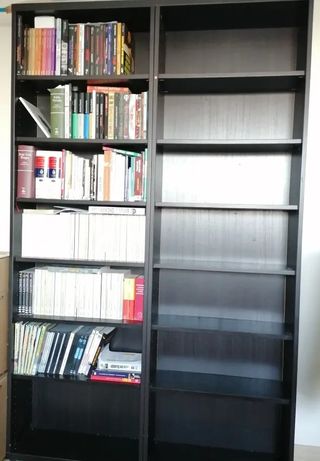 2 estanterías altas wengué, gran capacidad