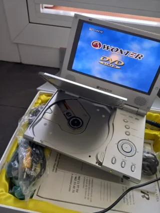 Reproductor DVD Portátil Woxter Onyx Pro