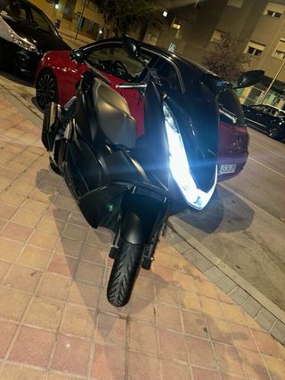 Honda PCX 2021 -se recibe oro 18 como parte de pag