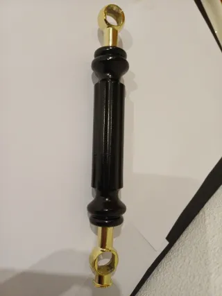 Repuesto teléfono antiguo dorado y blanco