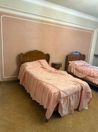 2 Sillas Antiguas Tapizadas