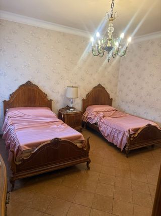 2 Sillas Antiguas Tapizadas