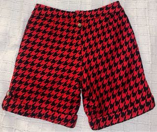 Shorts Oka De Oro Rojo y Negro