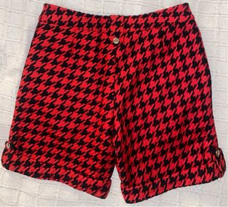 Shorts Oka De Oro Rojo y Negro