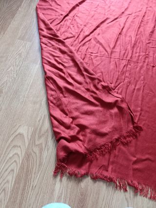 Fular rojo-anaranjado