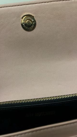 Borsa Love Moschino rosa con cuore oro