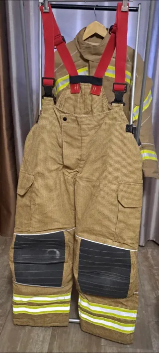 Traje Bombero Talla M Beige
