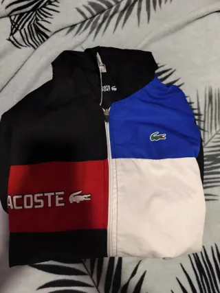 Chaqueta Lacoste Negra y Azul