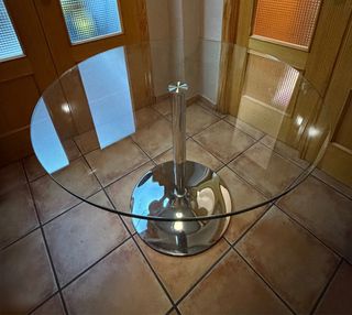 Mesa redonda cristal como nueva