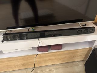 TV Samsung 55” y Barra de Sonido