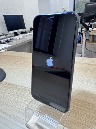 iPhone 11 64GB Negro - Batería 86%