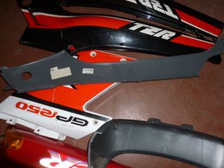 Plásticos Suzuki TZR ZZR
