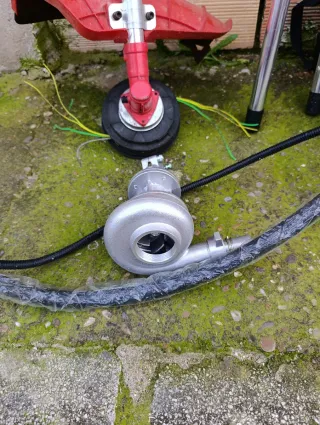 Desbrozadora mochila con accesorios