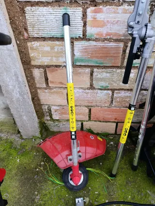 Desbrozadora mochila con accesorios