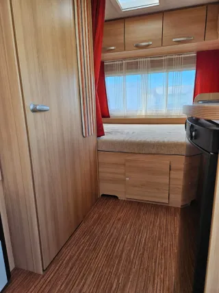 Caravana Tour 450 DB Semi Nueva