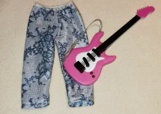 Nancy Rock star , leggins y Guitarra Rosa