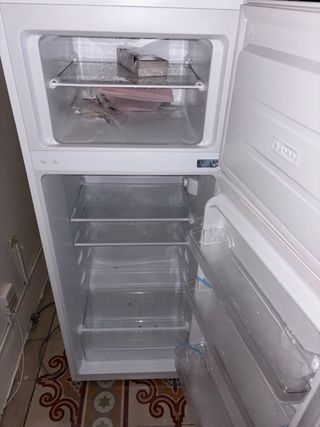 Nevera nueva (comprada en octubre 2025) !!