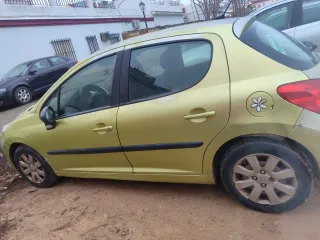 Peugeot 207 2006