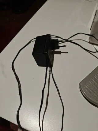 Máquina de coser Jata MC10 (No funciona)