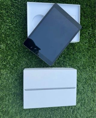 iPad 8ª Gen Plata