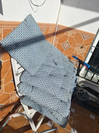 Mesa y 6 Sillas de Exterior Blancas