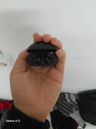 Auriculares inalámbricos negros