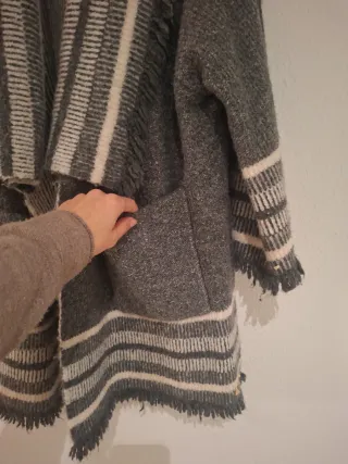 Poncho Lana Zara