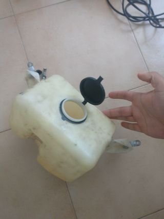 Reservatório água limpa vidros Peugeot 405