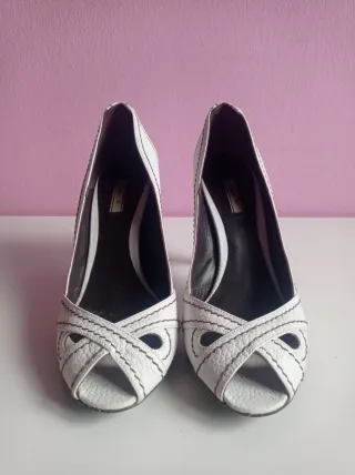 Décolleté Zara bianche con dettagli