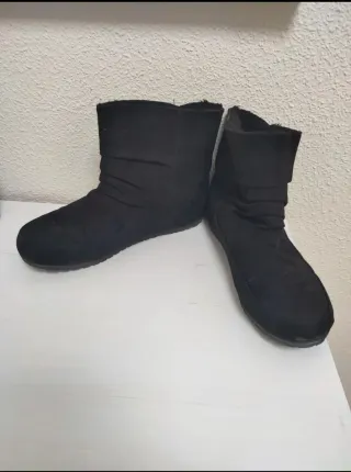 Botines negros talla 39